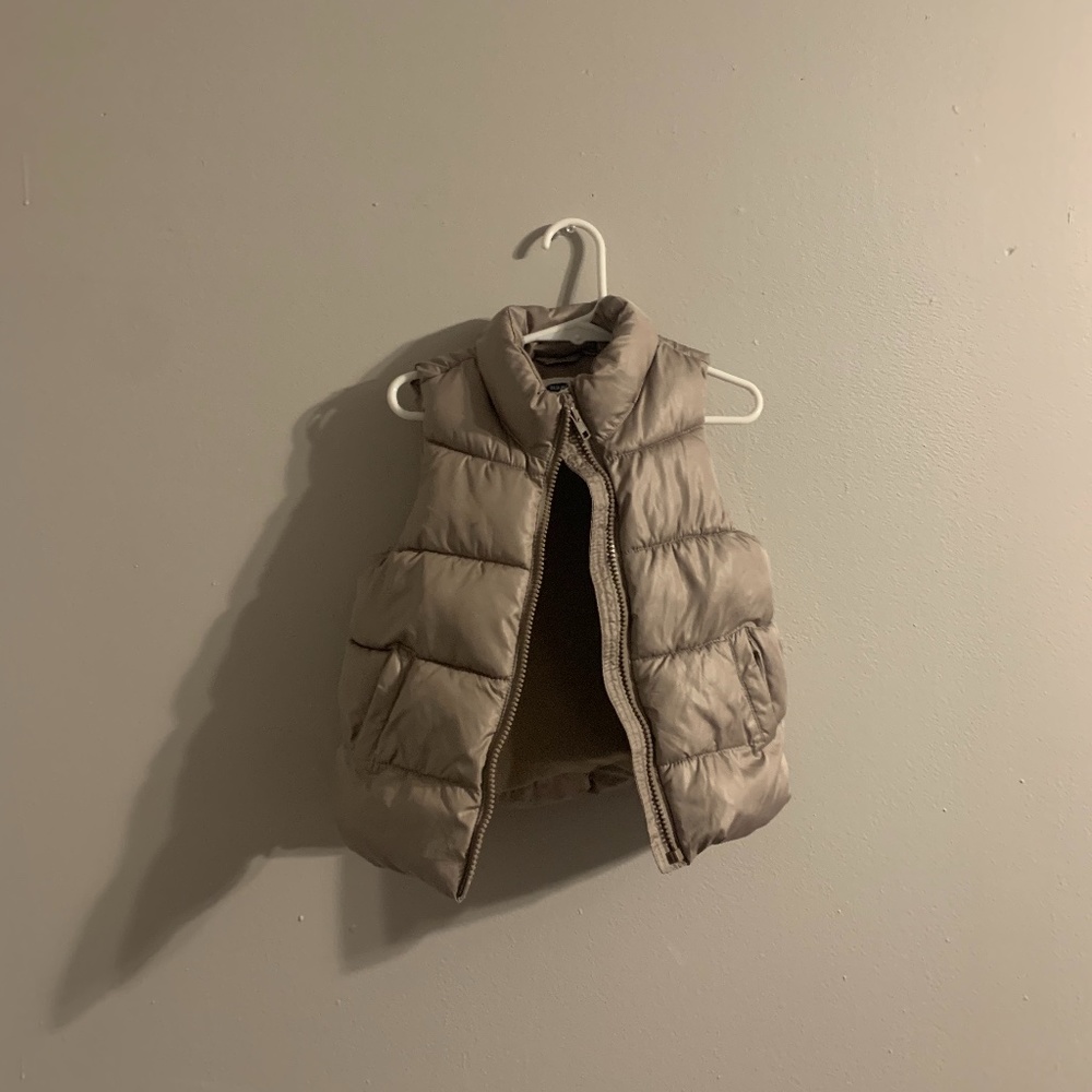 Kids puffer vest